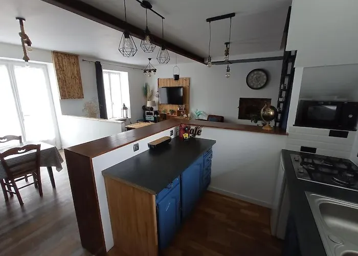 Dinah 17 Maison Dans La Campagne Rochelaise