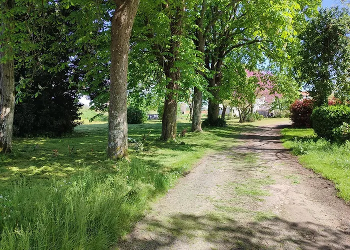 بيت للعطل Dinah 17 Maison Dans La Campagne Rochelaise *