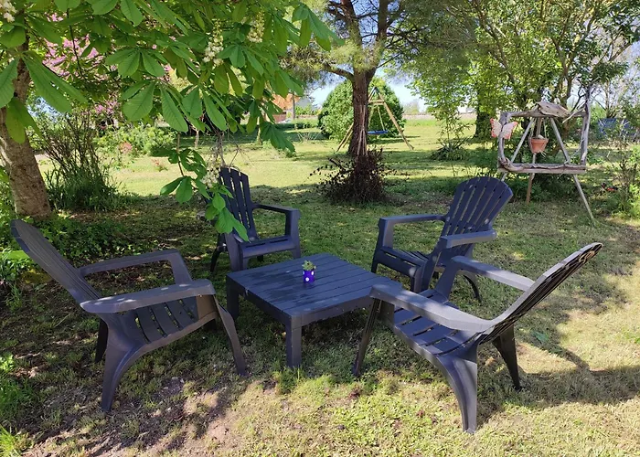 Dinah 17 Maison Dans La Campagne Rochelaise